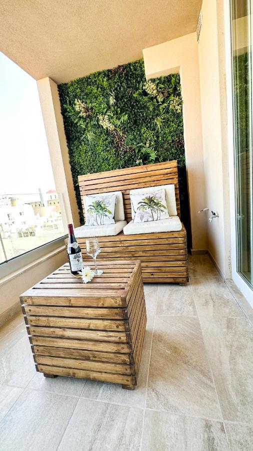 Honeycomb Designer Apartment St. Paul's Bay Bagian luar foto