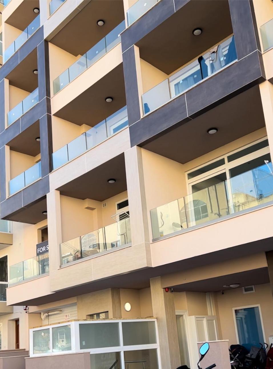 Honeycomb Designer Apartment St. Paul's Bay Bagian luar foto